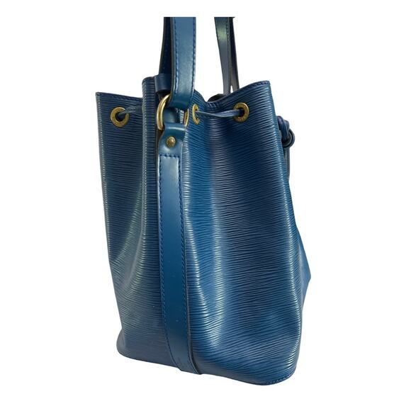 Louis Vuitton Petit Noé Blue Epi Leather Bucket Bag With Dust Bag Made in France - Picture 8 of 16